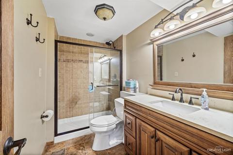 944 Balsam Ln, Bartlett, IL 60103 photo 17