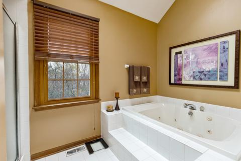 421 Fairway View Dr, Algonquin, IL 60102 photo 15