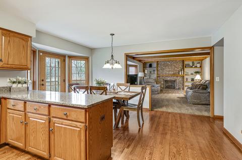 421 Fairway View Dr, Algonquin, IL 60102 photo 7