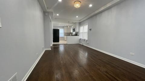 2046 E 83rd St, Chicago, IL 60617 photo 2