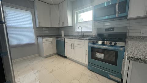 2046 E 83rd St, Chicago, IL 60617 photo 3