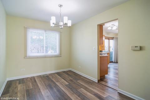 658 Lakeside Circle Dr, Wheeling, IL 60090 photo 7