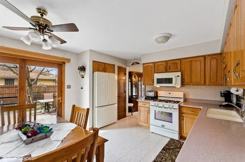 2911 190th Pl, Lansing, IL 60438 photo 6