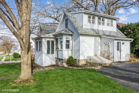 701 N Division St, Harvard, IL 60033 photo 3