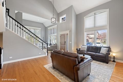 1051 Mackenzie Pl, Wheaton, IL 60187 photo 7