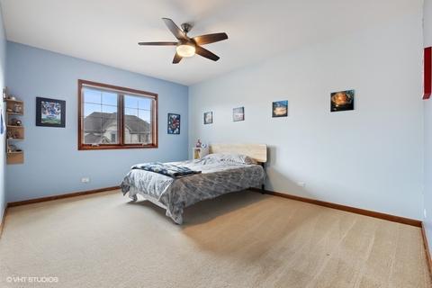 1051 Mackenzie Pl, Wheaton, IL 60187 photo 18