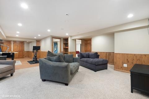 1051 Mackenzie Pl, Wheaton, IL 60187 photo 23