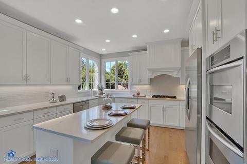 918 Parkway Dr, Wheaton, IL 60187 photo 4