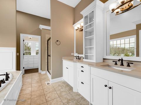 918 Parkway Dr, Wheaton, IL 60187 photo 15