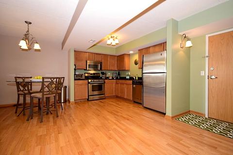 8030 River Walk Dr #4F, Lyons, IL 60534 photo 2