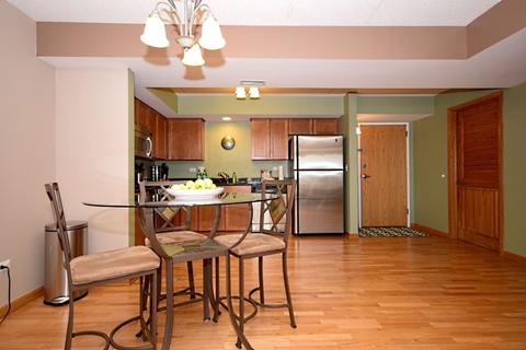 8030 River Walk Dr #4F, Lyons, IL 60534 photo 5
