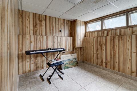 550 N 3rd Ave, Des Plaines, IL 60016 photo 26