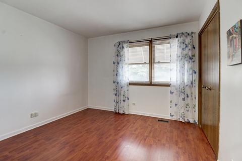 550 N 3rd Ave, Des Plaines, IL 60016 photo 16