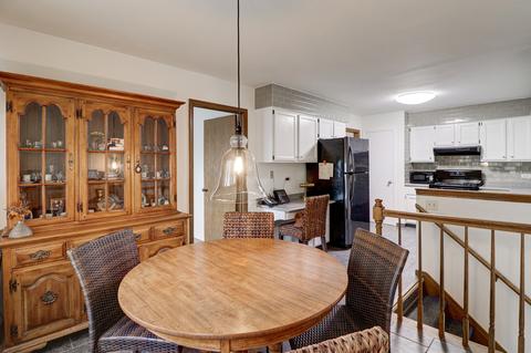 550 N 3rd Ave, Des Plaines, IL 60016 photo 9