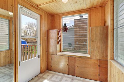 103 Nippersink Dr, Mchenry, IL 60050 photo 12