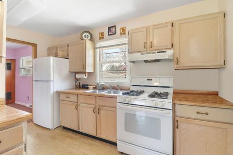 103 Nippersink Dr, Mchenry, IL 60050 photo 3