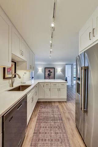 200 E Delaware Pl #15A, Chicago, IL 60611 photo 13