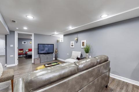 549 E 104th Pl, Chicago, IL 60628 photo 23