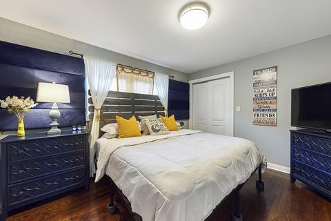 549 E 104th Pl, Chicago, IL 60628 photo 16