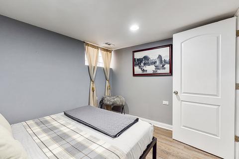 549 E 104th Pl, Chicago, IL 60628 photo 20