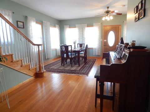 1722 E Algonquin Rd, Des Plaines, IL 60016 photo 2