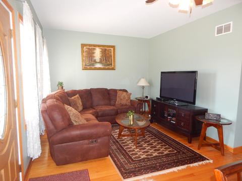 1722 E Algonquin Rd, Des Plaines, IL 60016 photo 3