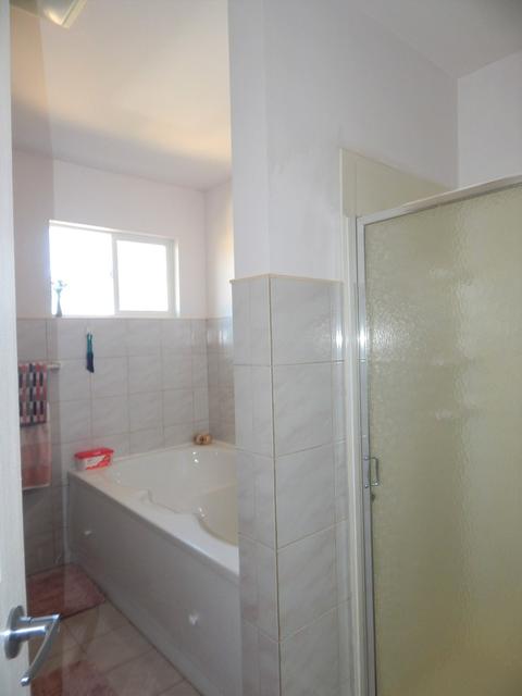 1722 E Algonquin Rd, Des Plaines, IL 60016 photo 17