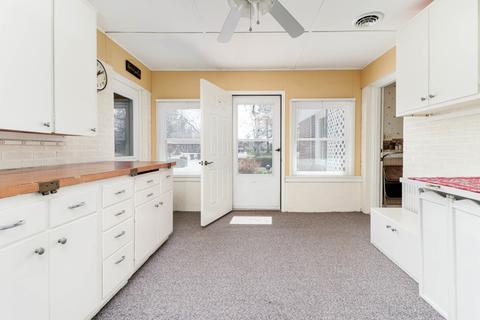 1110 W College Ave, Normal, IL 61761 photo 3