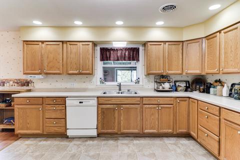 1110 W College Ave, Normal, IL 61761 photo 5