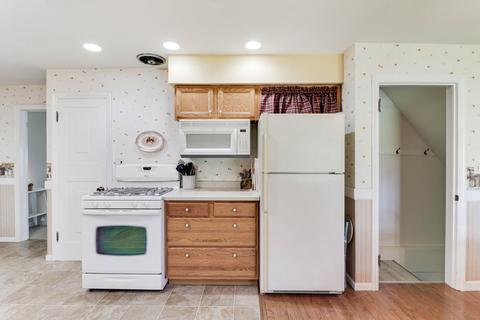 1110 W College Ave, Normal, IL 61761 photo 10