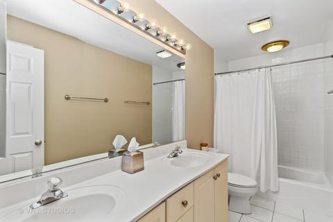 5720 Arlingdale Dr, Rolling Meadows, IL 60008 photo 23