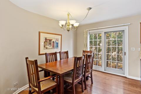 5720 Arlingdale Dr, Rolling Meadows, IL 60008 photo 8