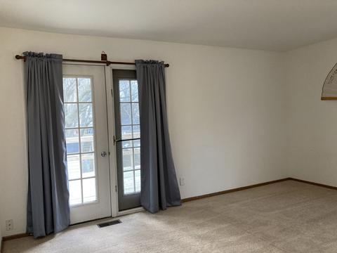 2 Joyce Ln, Champaign, IL 61822 photo 10