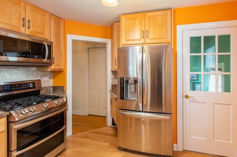 532 S 5th Ave, Des Plaines, IL 60016 photo 5