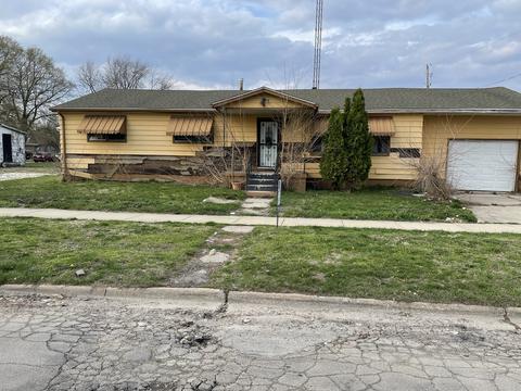 1035 E Willow St, Kankakee, IL 60901 photo 1