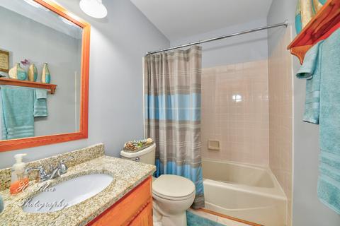 735 Alice Pl, Elgin, IL 60123 photo 14