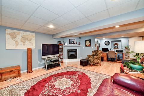 735 Alice Pl, Elgin, IL 60123 photo 17
