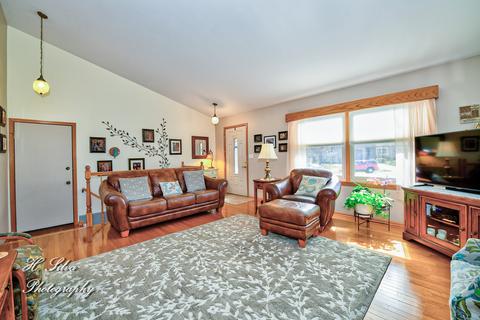 735 Alice Pl, Elgin, IL 60123 photo 4