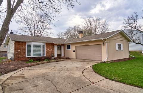 1993 Nottingham Ln, Wheaton, IL 60189 photo 1
