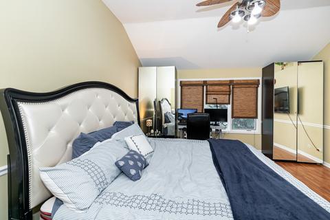 683 E Nerge Rd, Roselle, IL 60172 photo 21