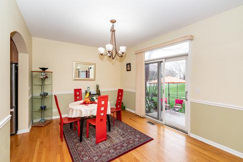 683 E Nerge Rd, Roselle, IL 60172 photo 5