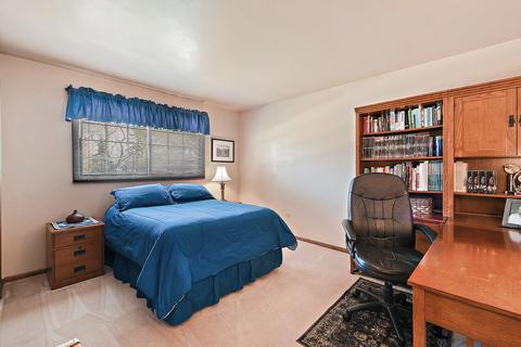 1024 Roslyn Rd, Olympia Fields, IL 60461 photo 17