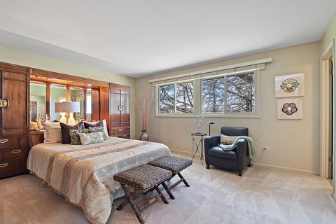 1024 Roslyn Rd, Olympia Fields, IL 60461 photo 16