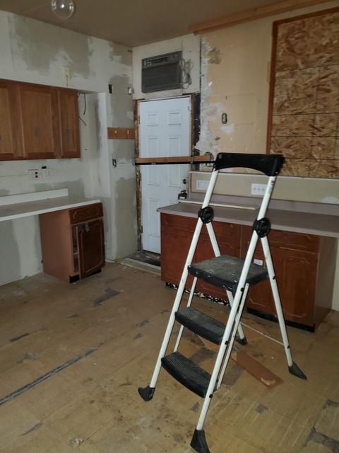 10716 S Champlain Ave, Chicago, IL 60628 photo 11