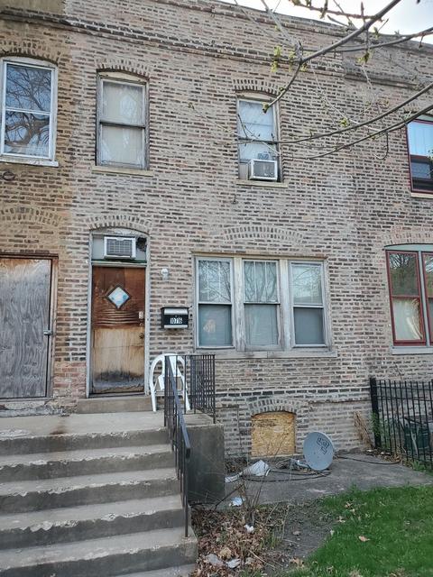 10716 S Champlain Ave, Chicago, IL 60628 photo 3