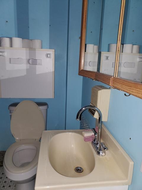 10716 S Champlain Ave, Chicago, IL 60628 photo 13