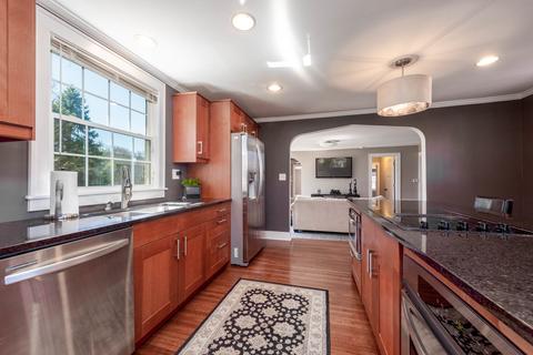 408 E Side Dr, Geneva, IL 60134 photo 9