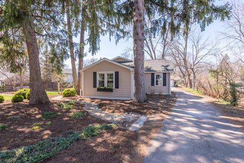 408 E Side Dr, Geneva, IL 60134 photo 1