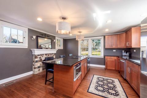 408 E Side Dr, Geneva, IL 60134 photo 7