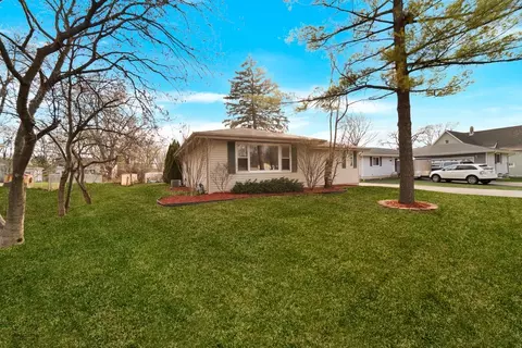 2137 Root St, Crest Hill, IL 60403 photo 3